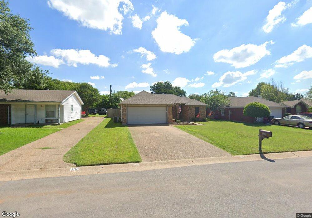 206 Willana Ct, Cleburne, TX 76033 - photo 1