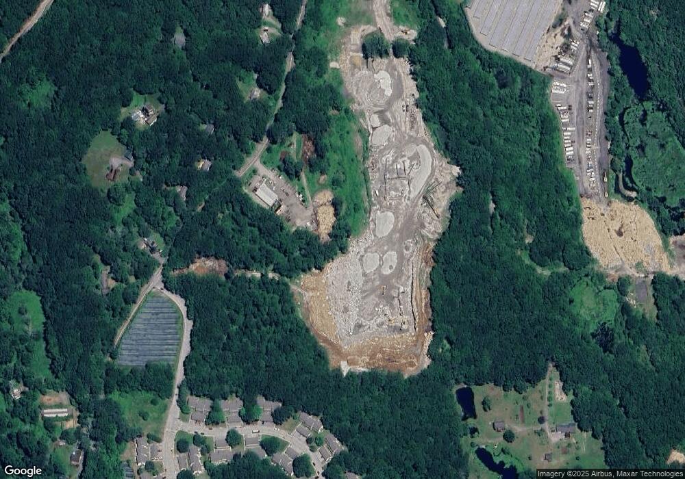 1322 Baldwin Hill Rd unit 20.55, Gales Ferry, CT 06335 - photo 1