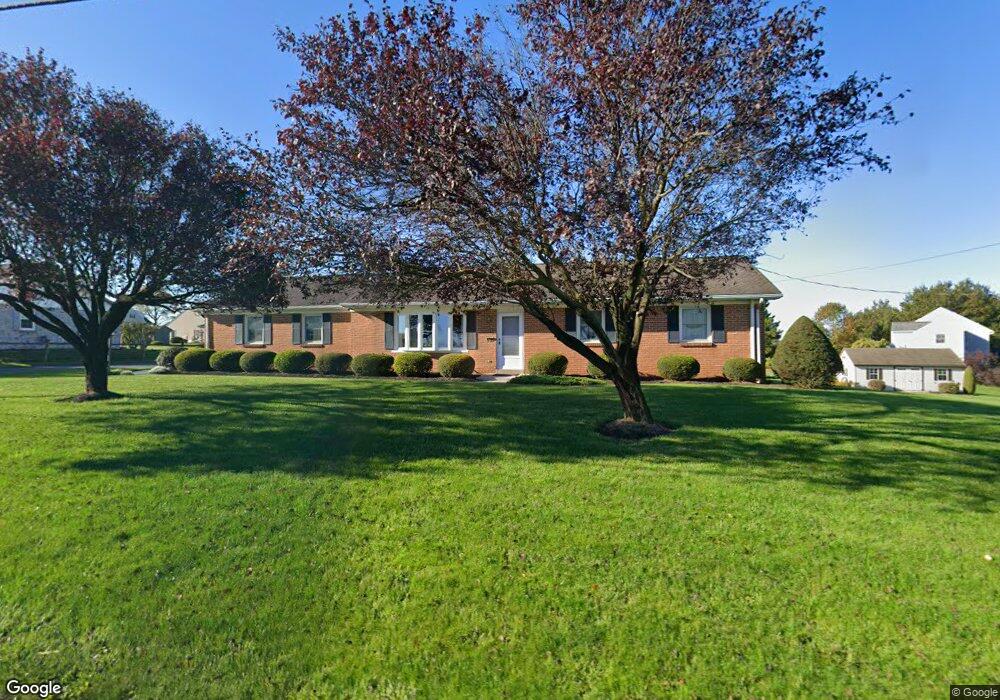 480 N Railroad Ave, New Holland, PA 17557 - photo 1