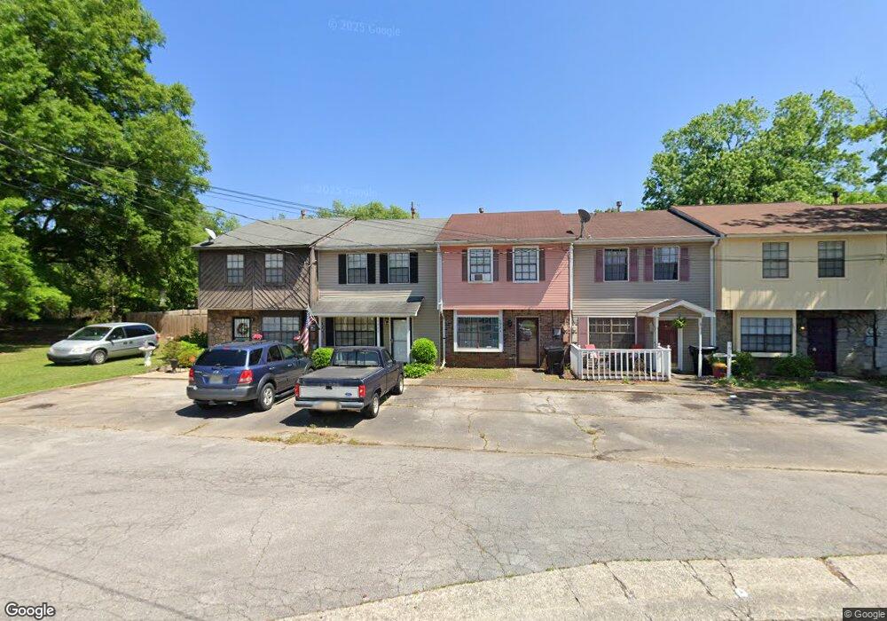 1923 Springlake Ct, Birmingham, AL 35215 - photo 1