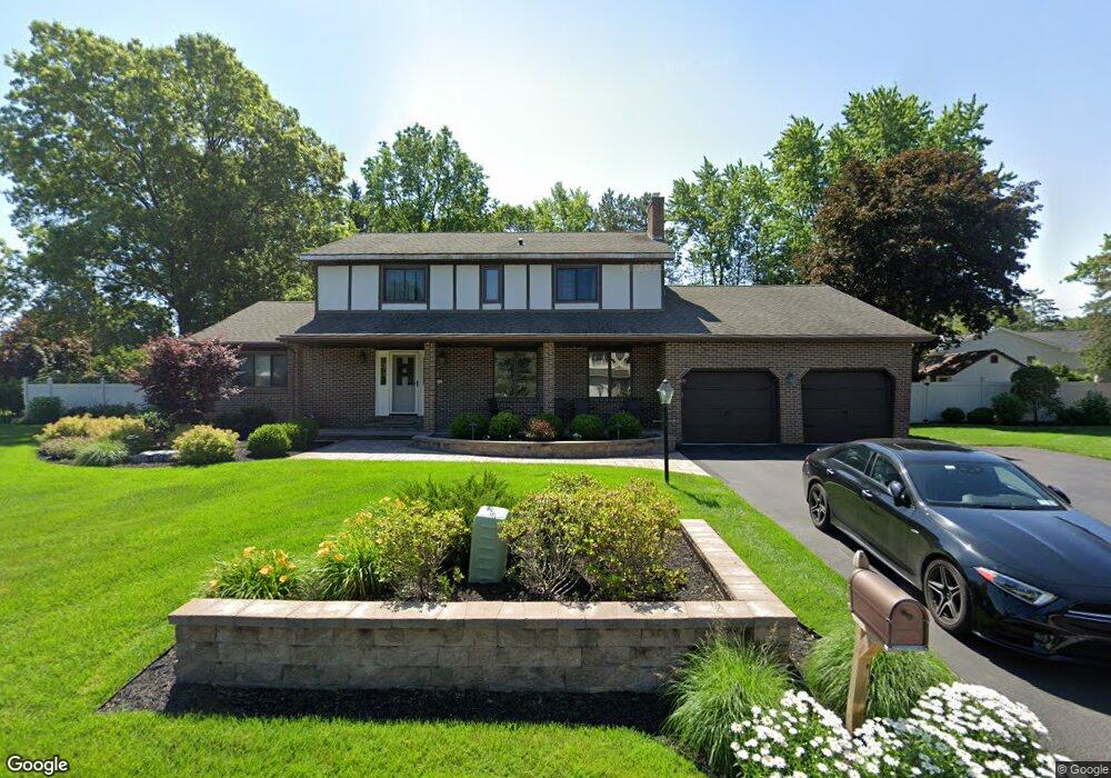 11 Huntleigh Dr, Albany, NY 12211 - photo 1