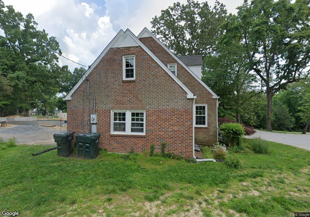 607 W College St, Dickson, TN 37055 - photo 1