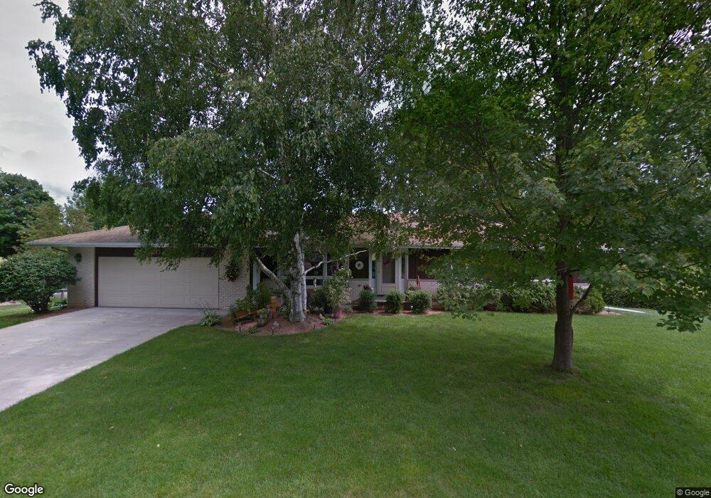 213 S Kerch St, Brooklyn, WI 53521 - photo 1