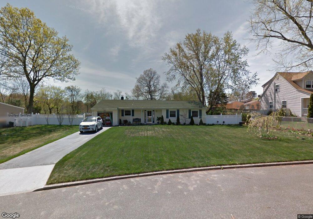 2702 Waverly Ave, Medford, NY 11763 - photo 1