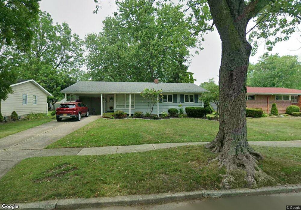 744 Meadowbrook Dr, North Tonawanda, NY 14120 - photo 1