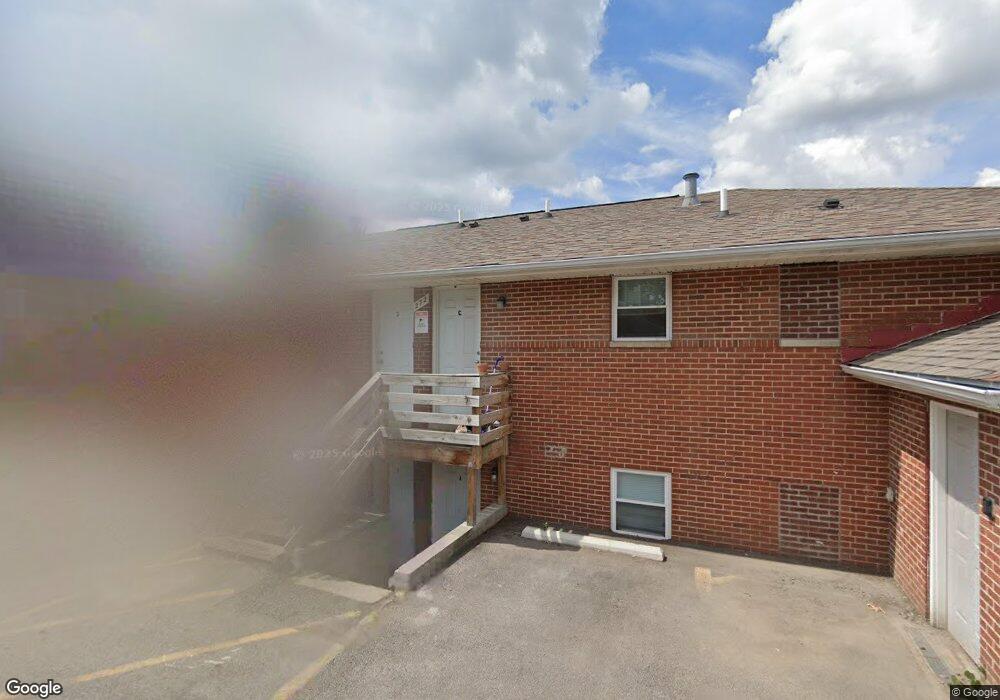 272 Powell Cir, Columbus, OH 43204 - photo 1