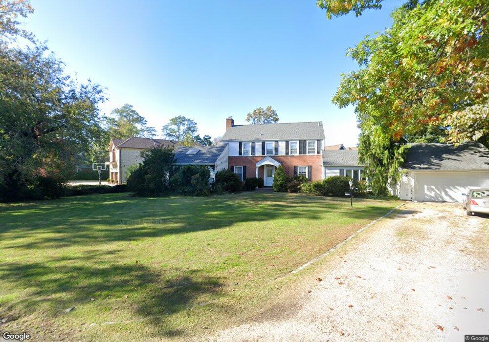 524 Chauncey Ln, Lawrence, NY 11559 - photo 1