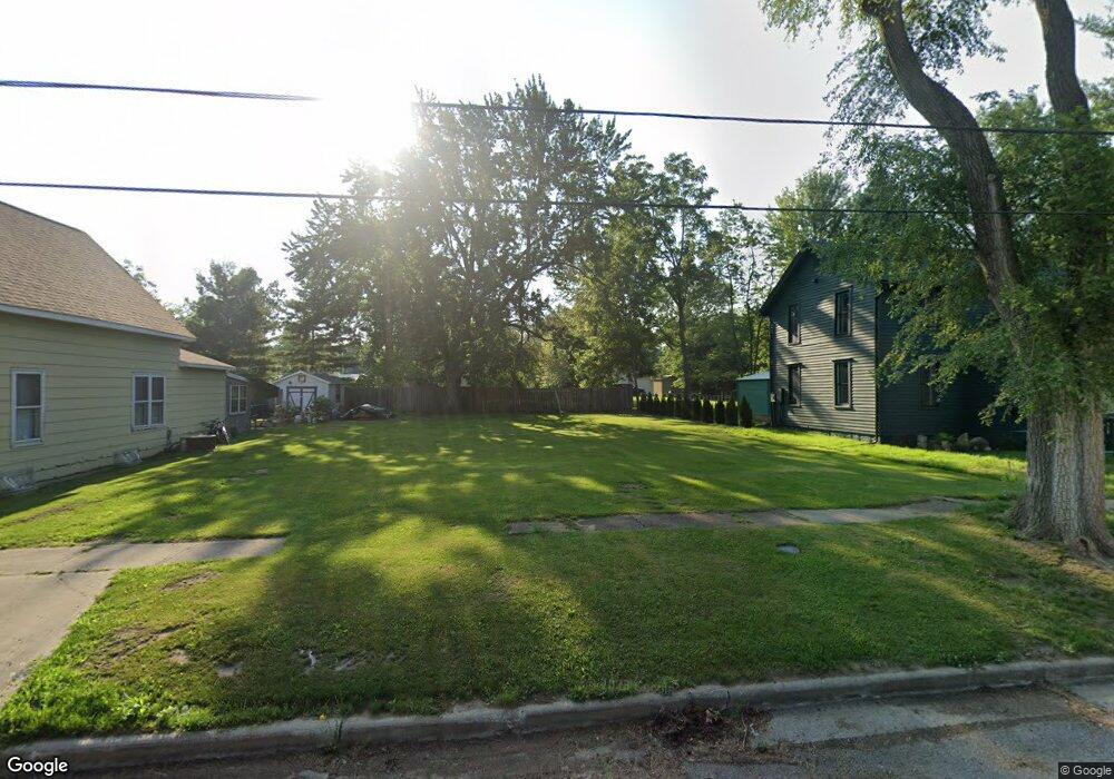 110 Featherbone Ave, Three Oaks, MI 49128 - photo 1