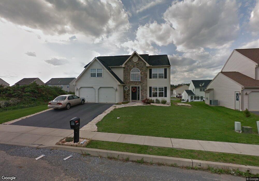 1034 Rosebud St, Reading, PA 19605 - photo 1