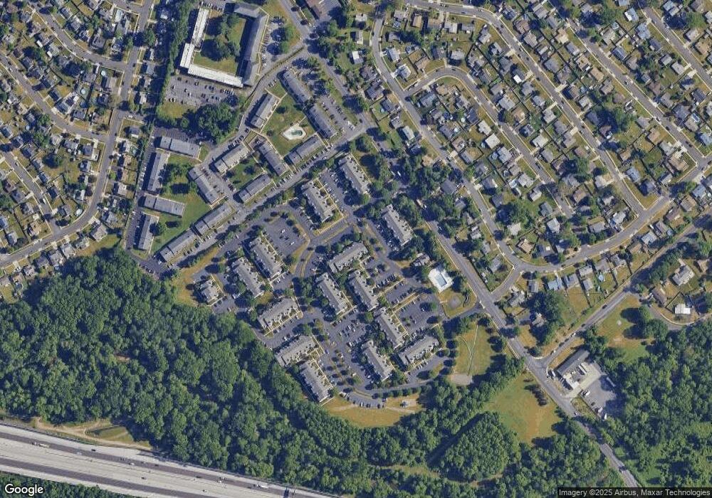 24 Lauren Ct unit 209, Levittown, PA 19057 - photo 1