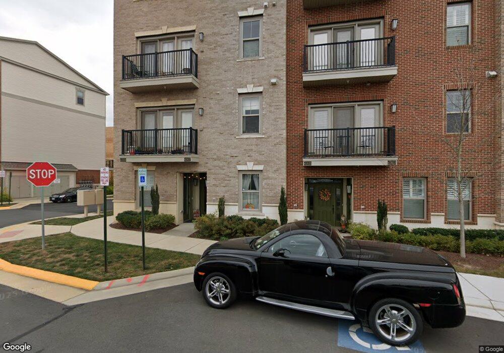 42837 Littlehales Terrace unit 2, Brambleton, VA 20148 - photo 1