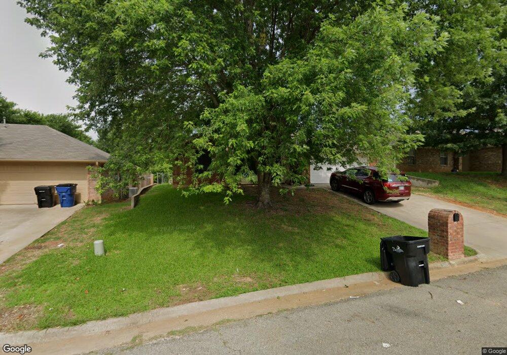 3415 Dana Ln, Denison, TX 75021 - photo 1