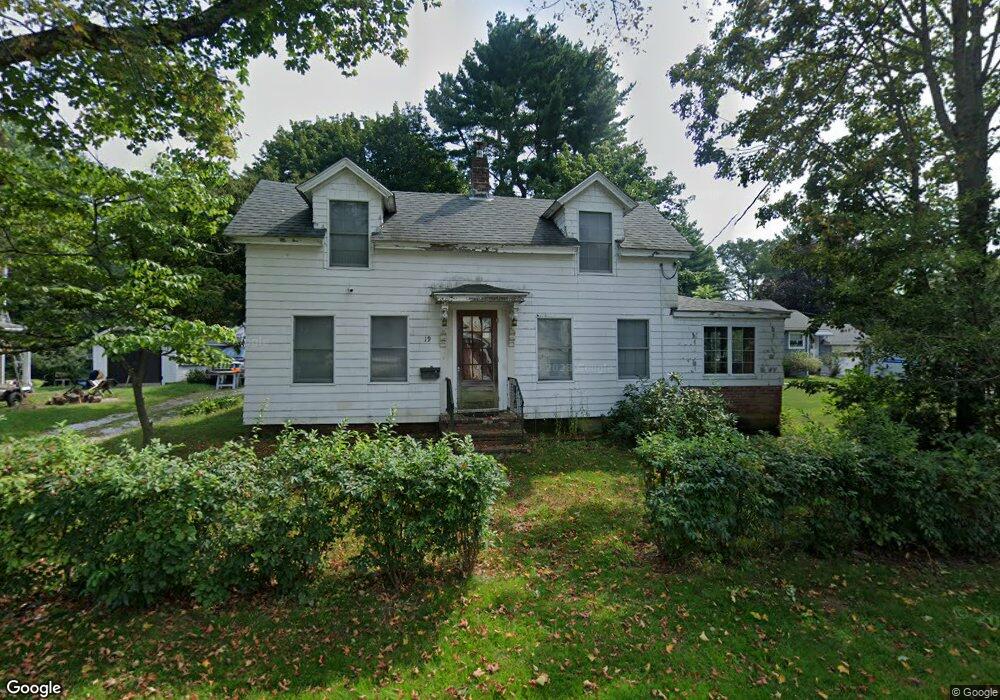 19 Charles St, Medway, MA 02053 - photo 1