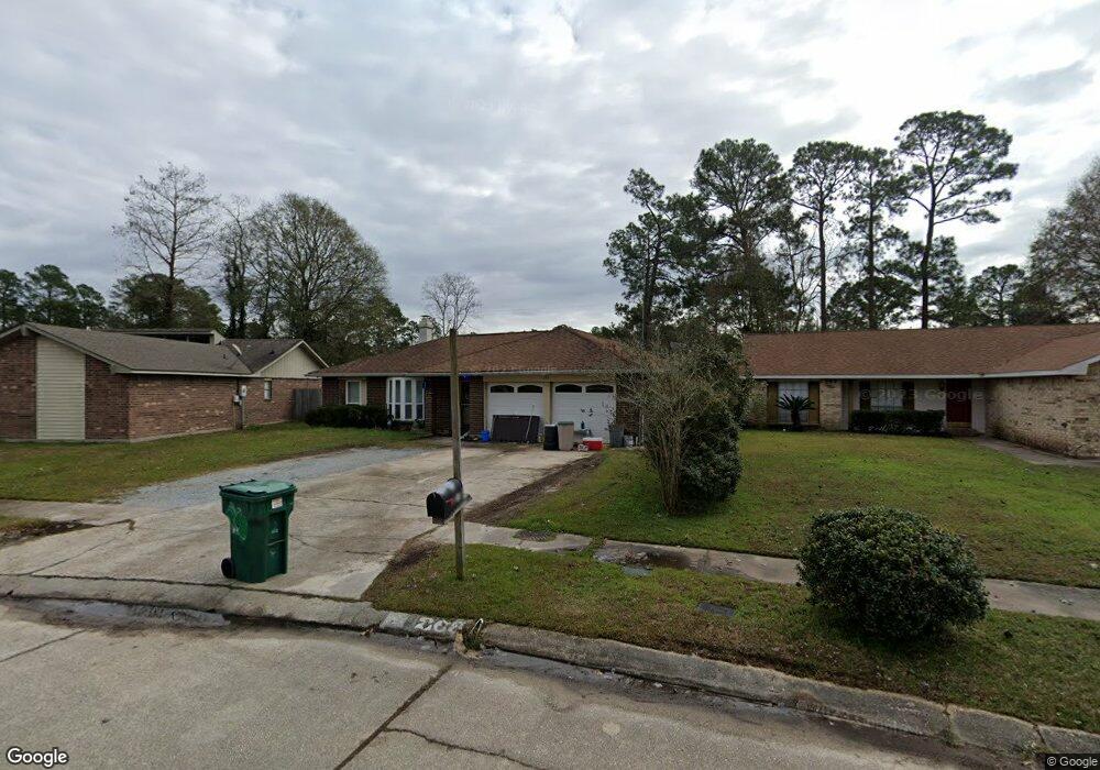 208 Somerset Dr, Slidell, LA 70461 - photo 1