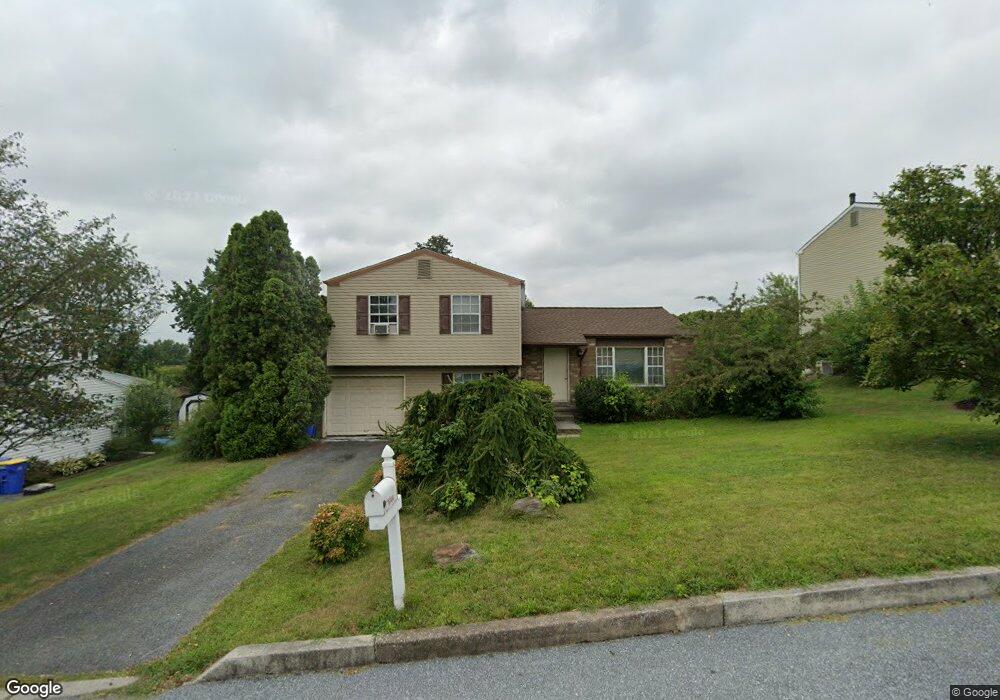 414 Hivner Rd, Harrisburg, PA 17111 - photo 1