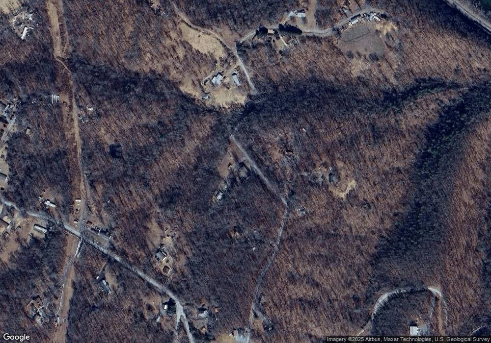 313 Barksdale Ln, Hedgesville, WV 25427 - photo 1