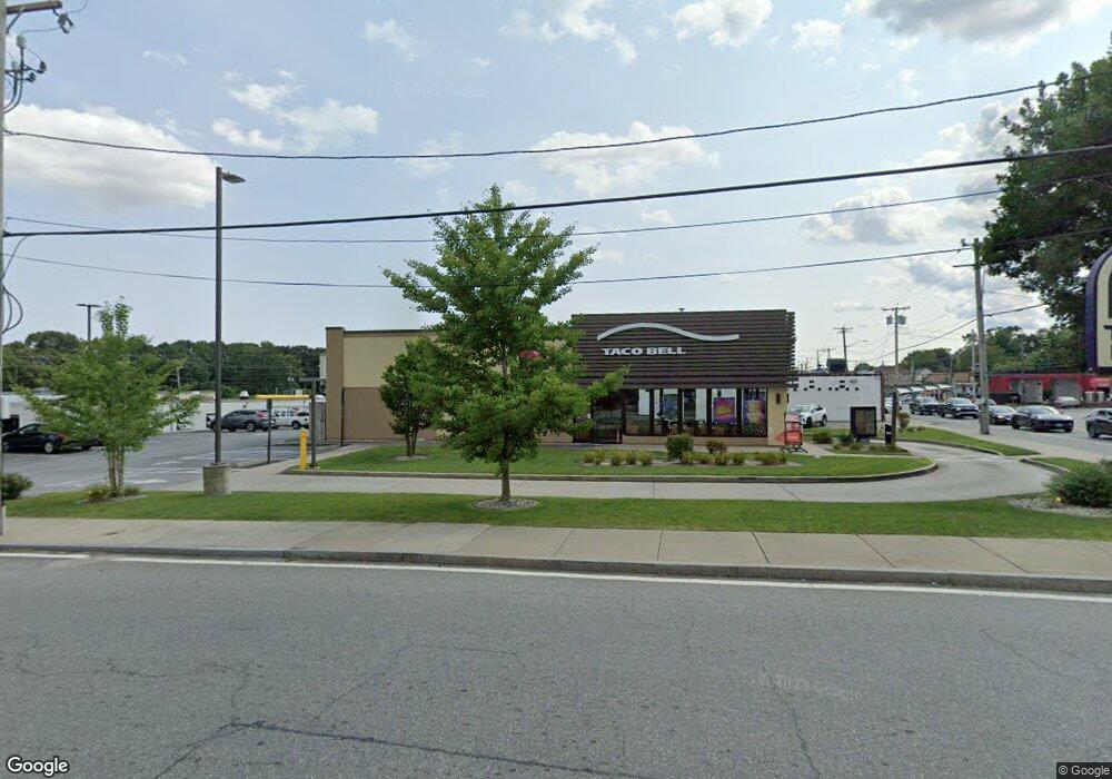 1102 Cranston St, Cranston, RI 02920 - photo 1