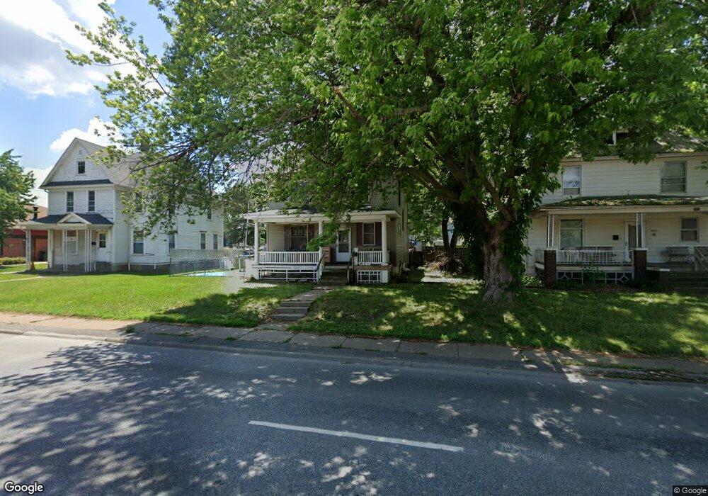 417 W Locust St, Davenport, IA 52803 - photo 1