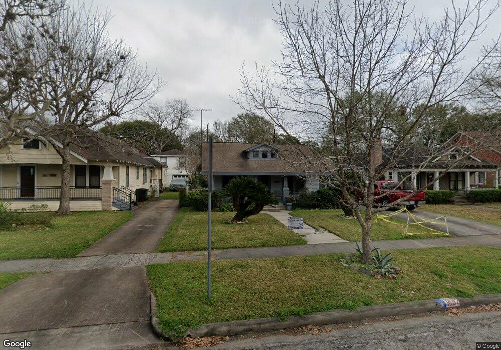 1432 Arlington St, Houston, TX 77008 - photo 1