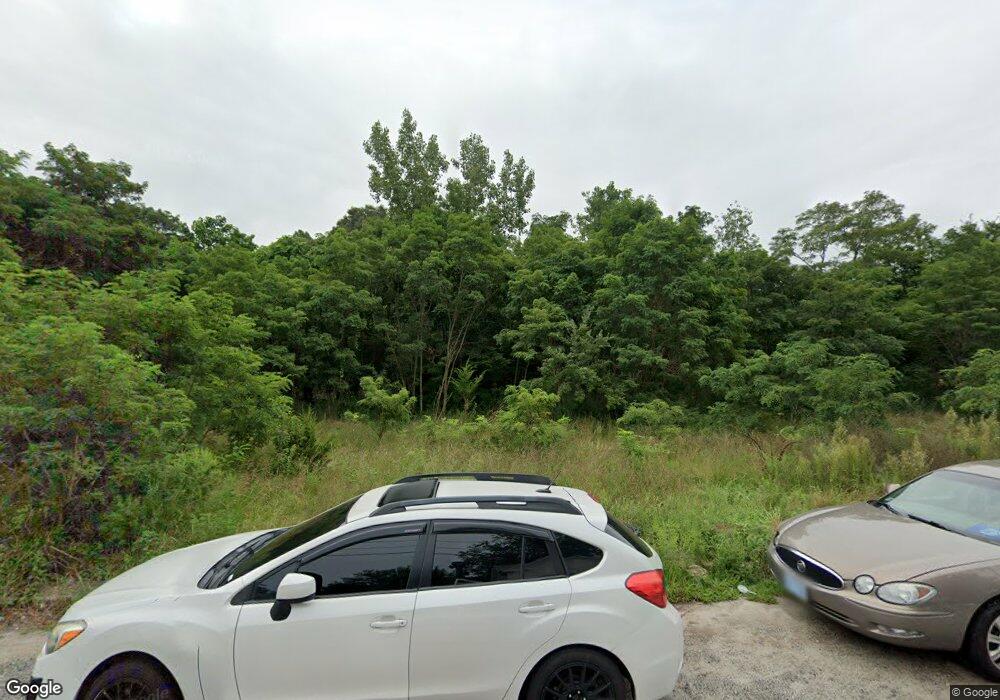 176 Sunnyside Ave, Woonsocket, RI 02895 - photo 1