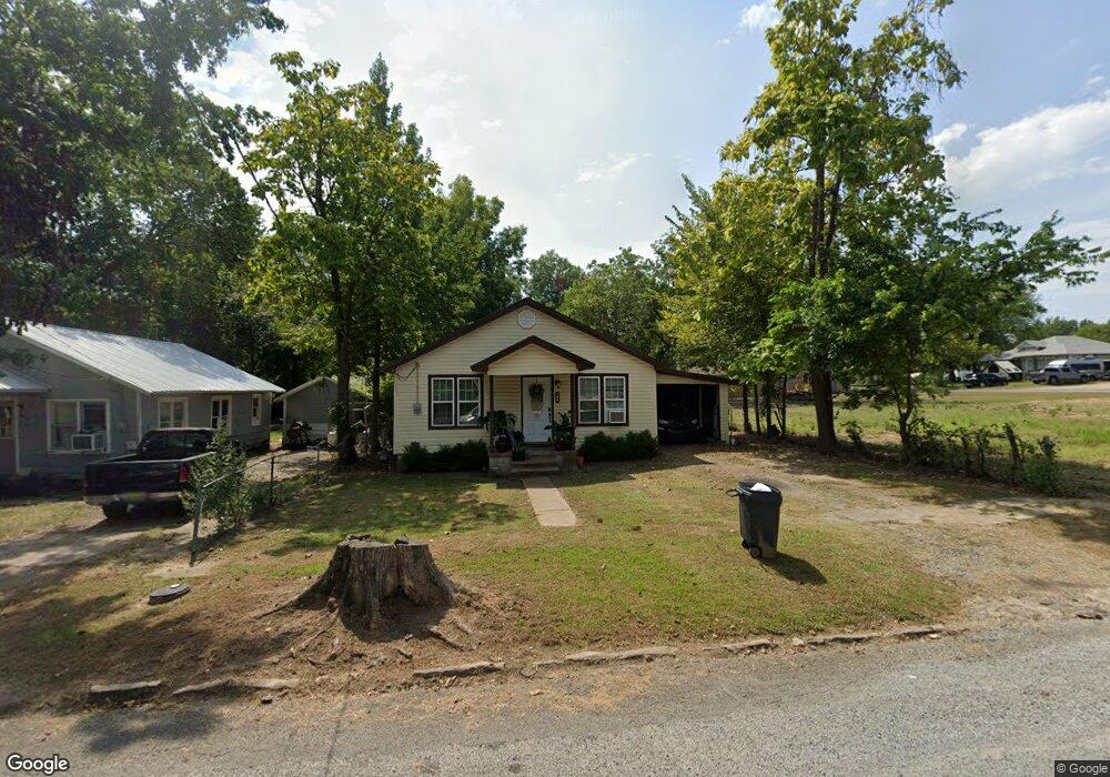 306 NE F St, Stigler, OK 74462 - photo 1