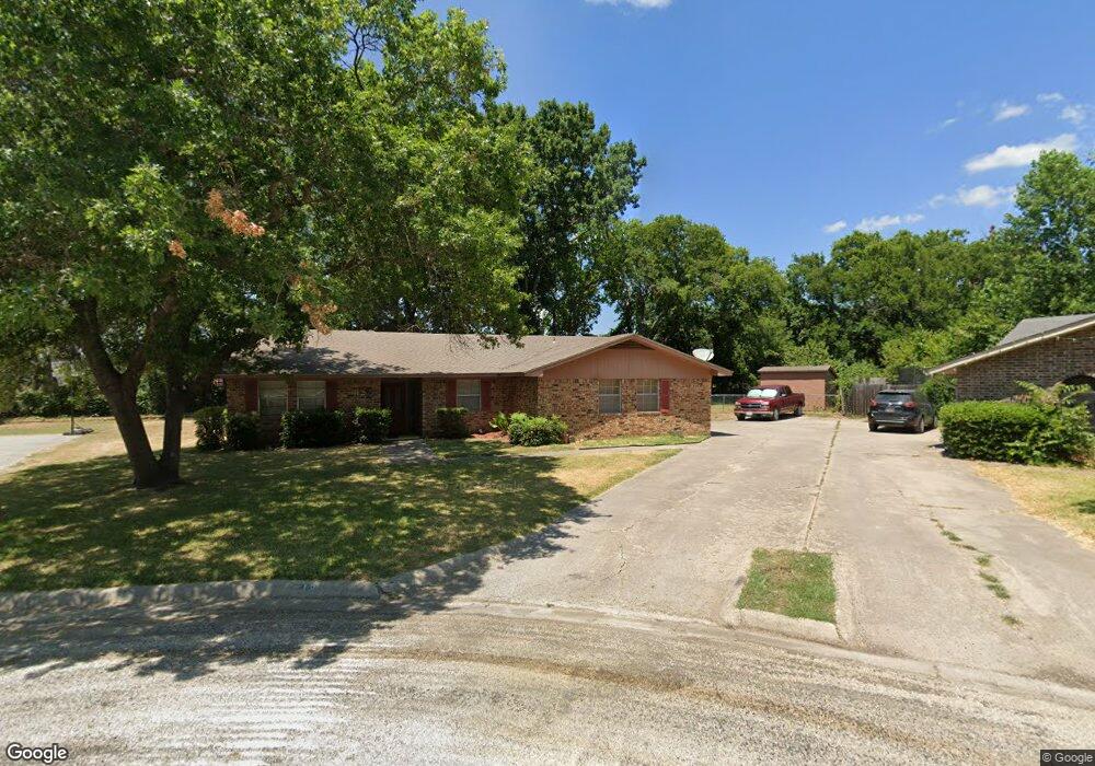 12 Brookhollow Cir, Gainesville, TX 76240 - photo 1