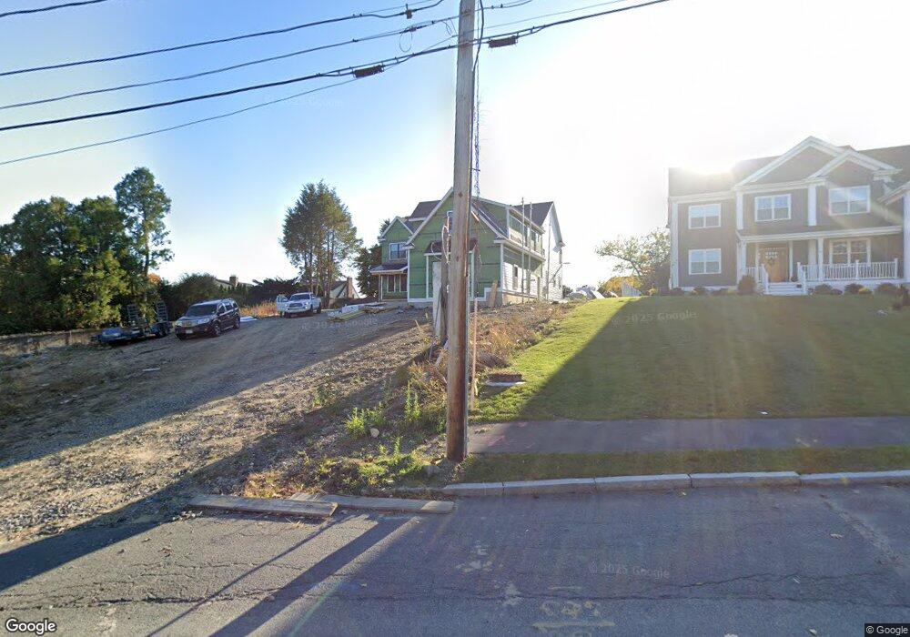 8 Mansion Rd, Wakefield, MA 01880 - photo 1