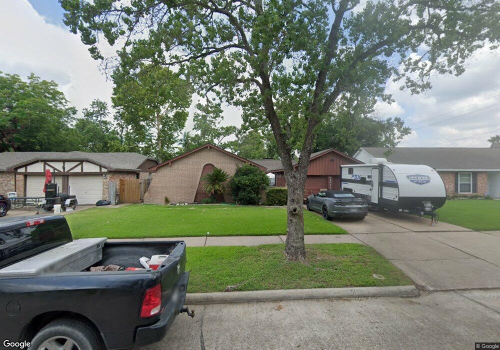 5006 Abercreek St, Friendswood, TX 77546 - photo 1
