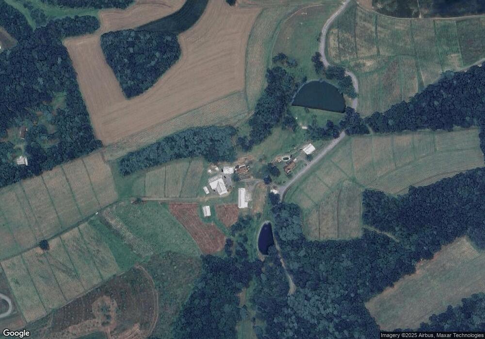 63 Peach Dr, New Ringgold, PA 17960 - photo 1