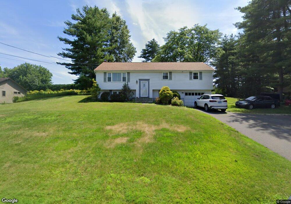 19 Valley View Dr, Bloomfield, CT 06002 - photo 1