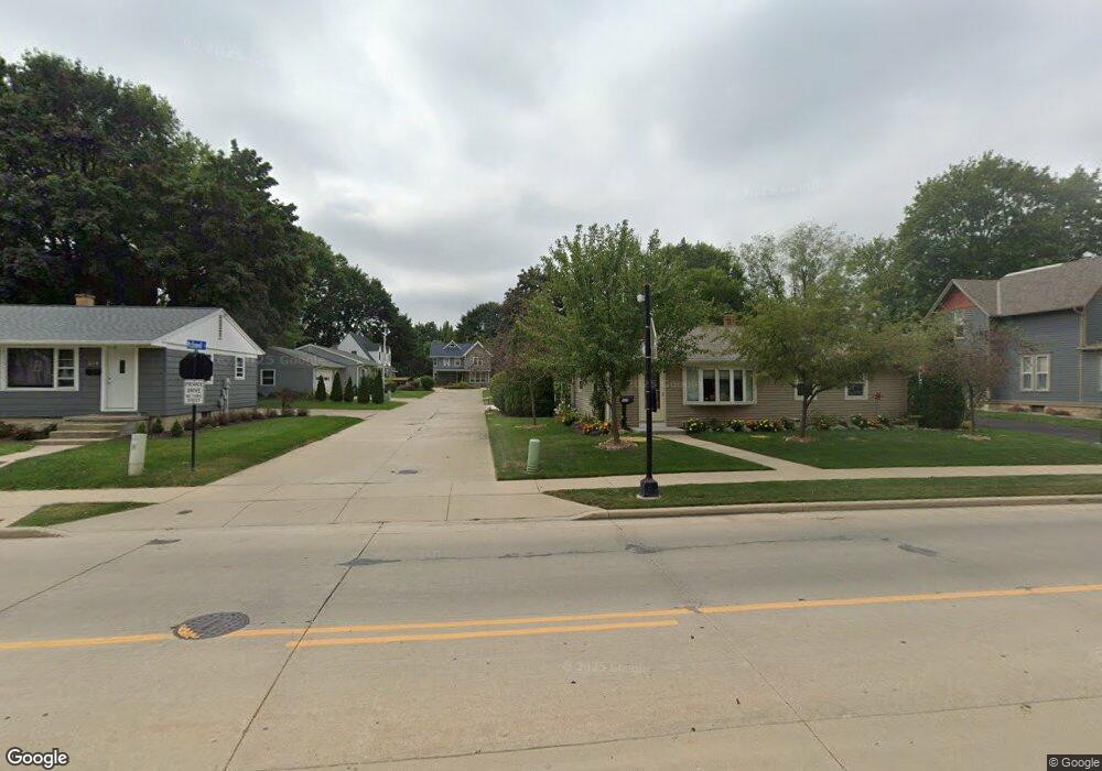 12 Mcdowell Ct, Oconomowoc, WI 53066 - photo 1