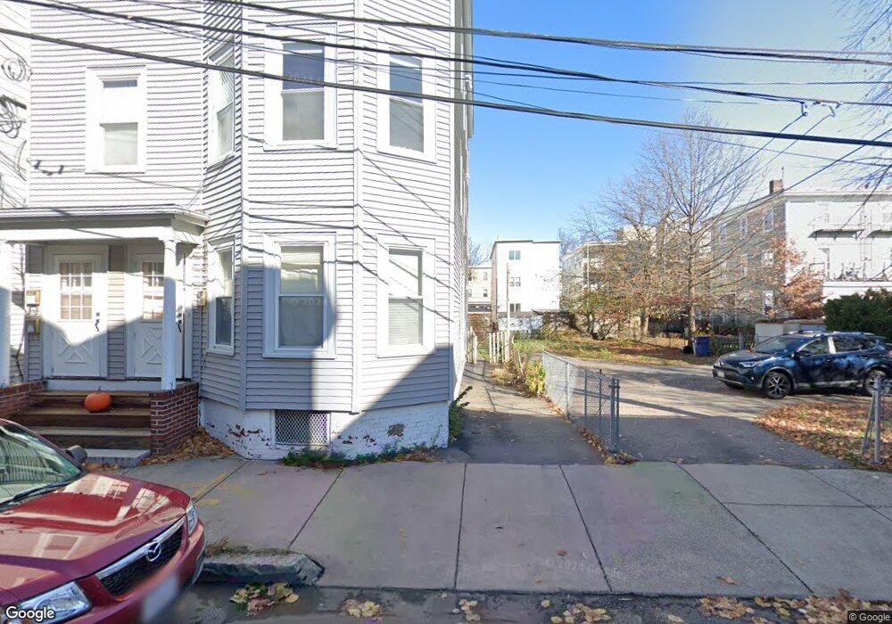 17 Hardwick St unit 4, Cambridge, MA 02141 - photo 1