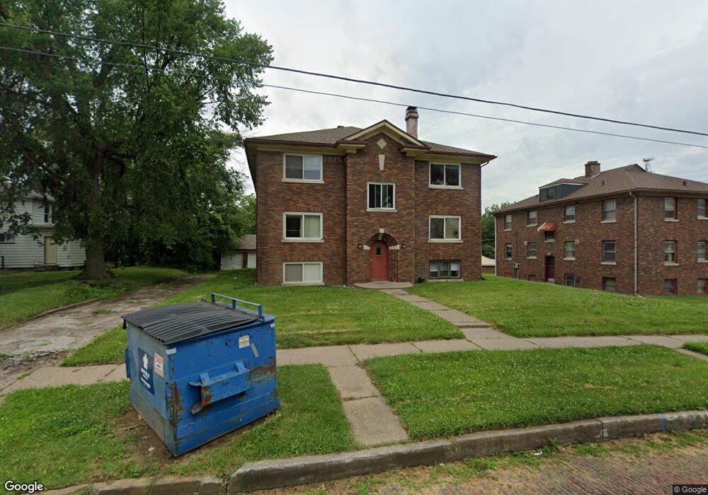 311 E 10th St, Davenport, IA 52803 - photo 1