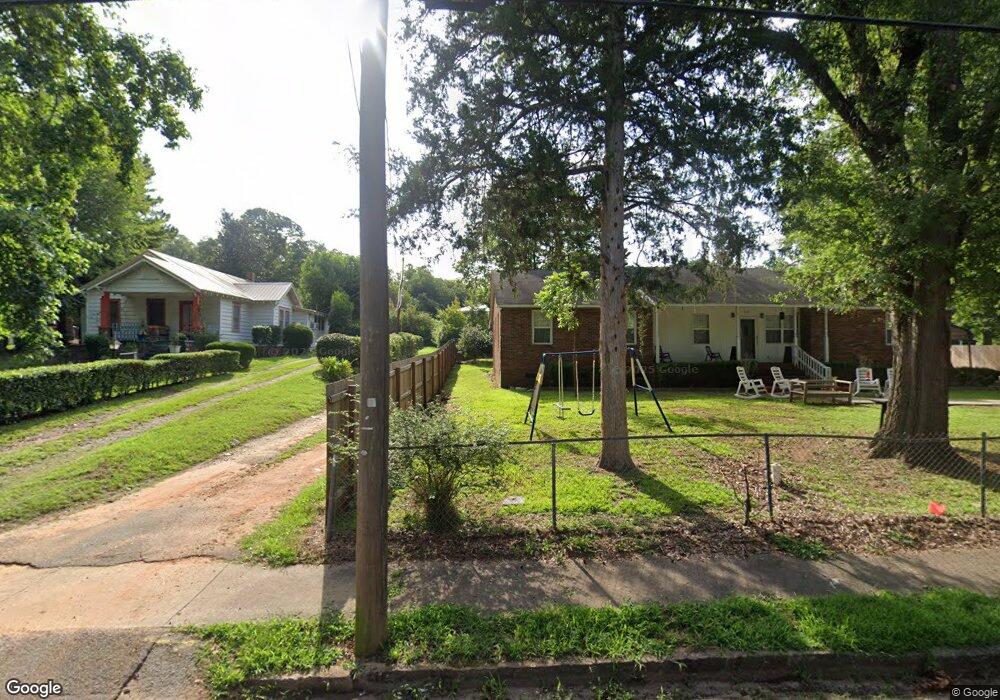 621 Sullivan St, Laurens, SC 29360 - photo 1