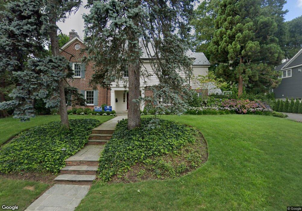 33 Orchard Farm Rd, Port Washington, NY 11050 - photo 1