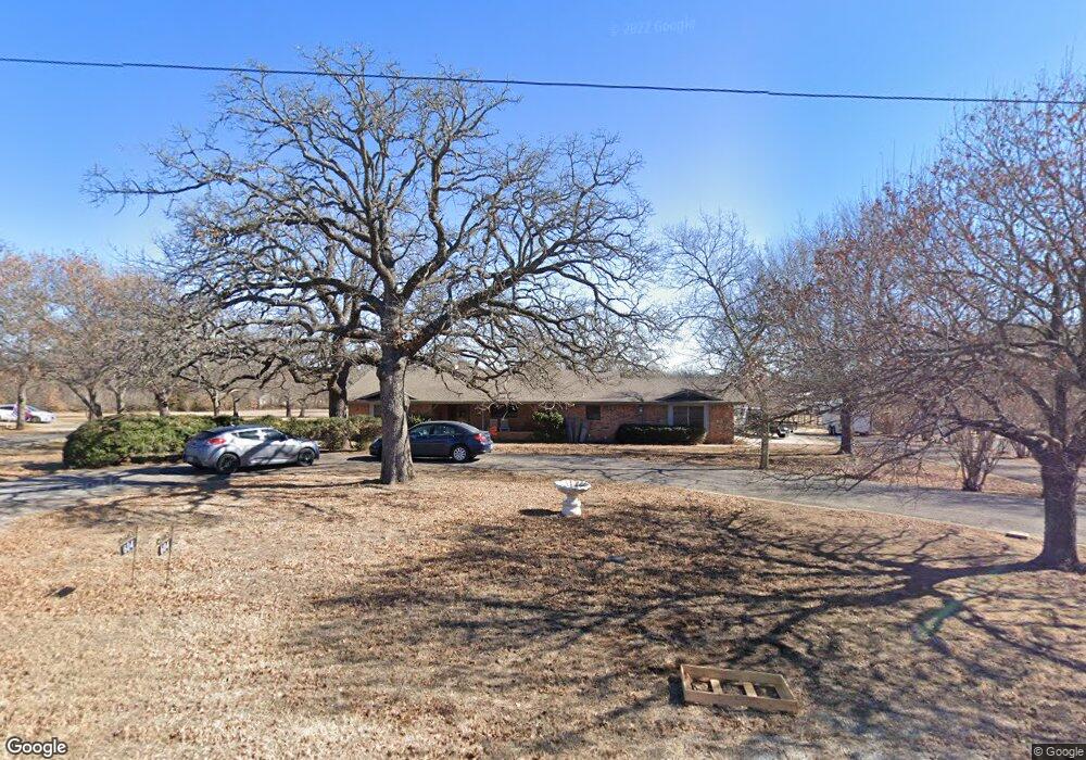604 N Cedar St, Springtown, TX 76082 - photo 1