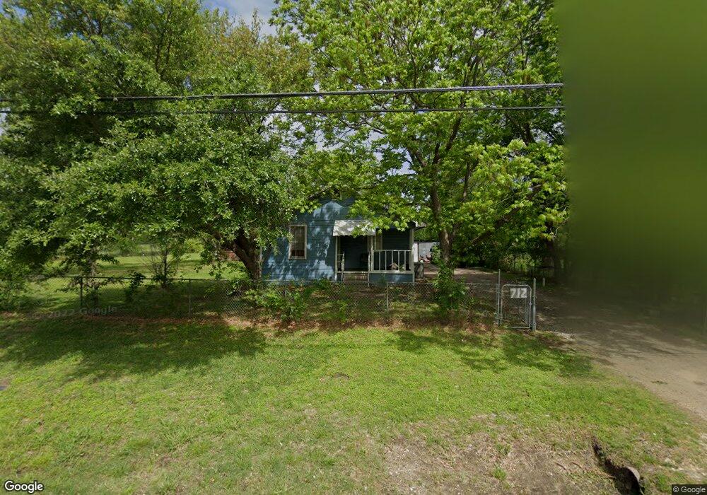 712 W Milam St, Ennis, TX 75119 - photo 1