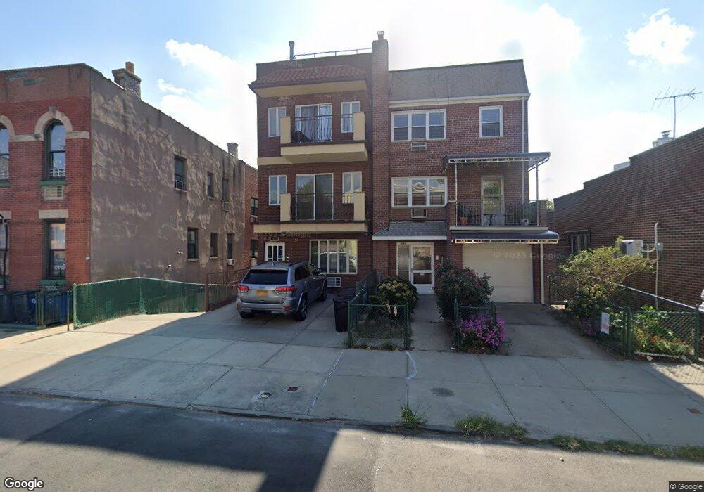 3153 42nd St, Astoria, NY 11103 - photo 1