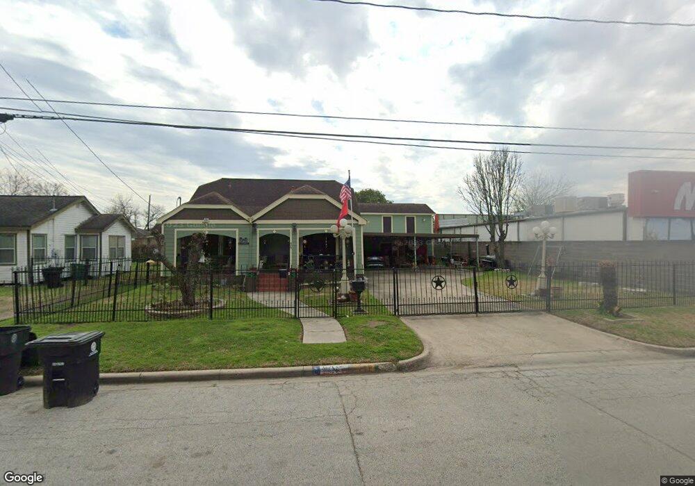 808 Canadian St, Houston, TX 77009 - photo 1