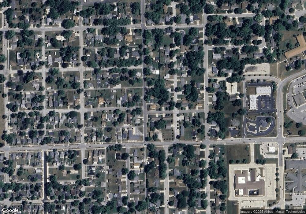 200 Eckhart Ave, Auburn, IN 46706 - photo 1