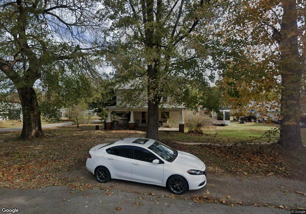 111 N Dunlap St, Cleveland, OK 74020 - photo 1