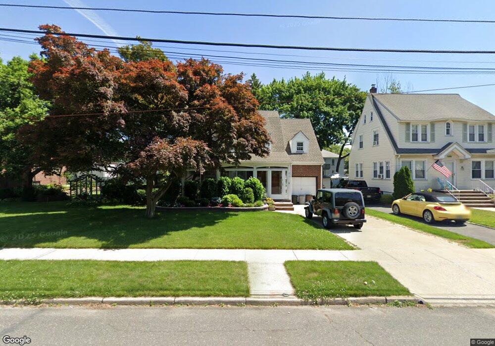 215 Lawrence Ave, Hasbrouck Heights, NJ 07604 - photo 1