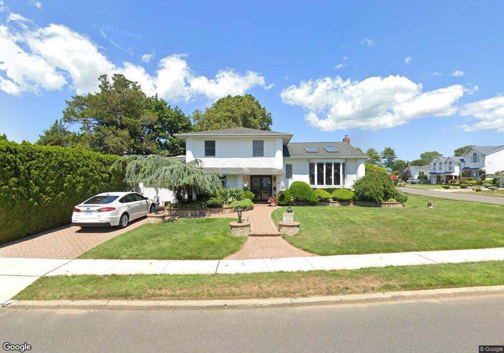 30 Evelyn Dr, Bethpage, NY 11714 - photo 1