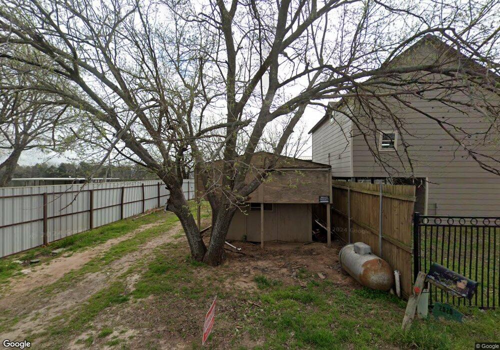 2020 Bedford Ct, Weatherford, TX 76087 - photo 1
