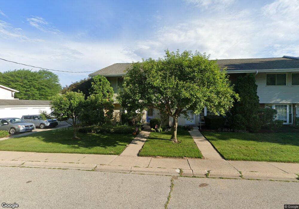 807 Birch Tree Ln, Michigan City, IN 46360 - photo 1