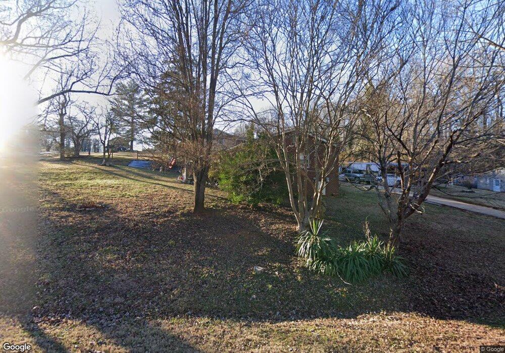 2200 Fallsdale Dr, Gastonia, NC 28052 - photo 1