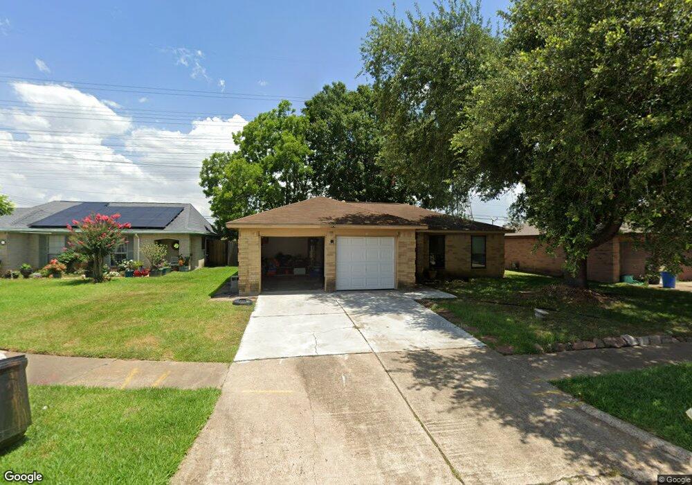 8715 Kirkmont Dr, Houston, TX 77089 - photo 1