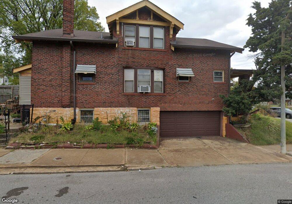 4895 Margaretta Ave, Saint Louis, MO 63115 - photo 1
