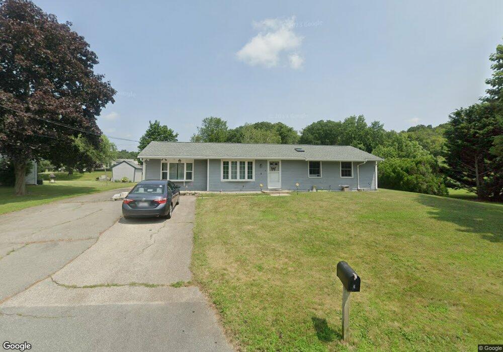 4 Sagamore Dr, South Dartmouth, MA 02748 - photo 1