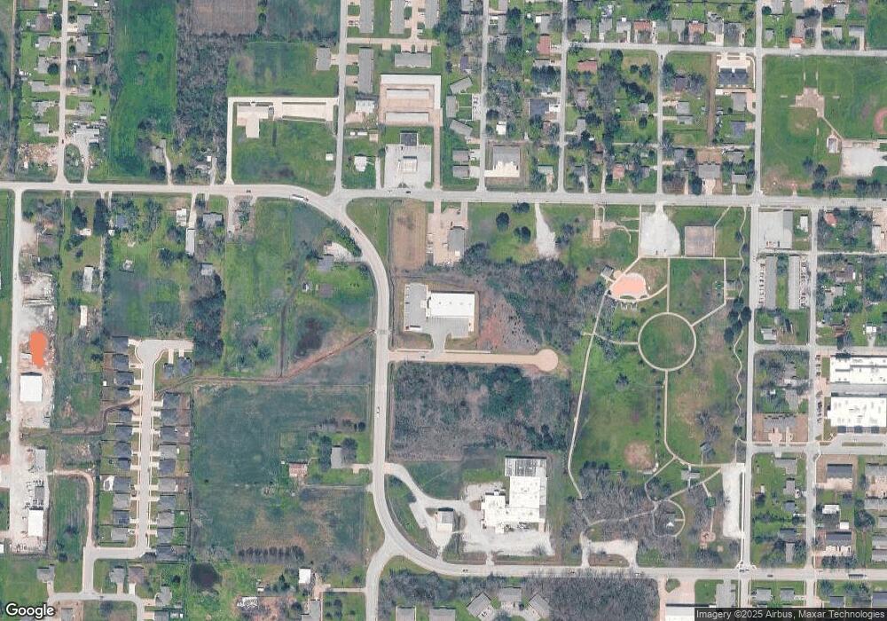 900 J R Bever Blvd, Gentry, AR 72734 - photo 1